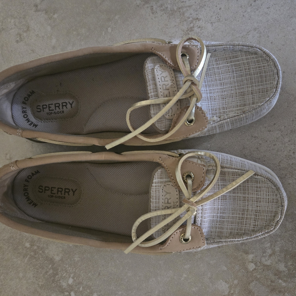 Sperry Women's Tan and Cream Boat Shoes